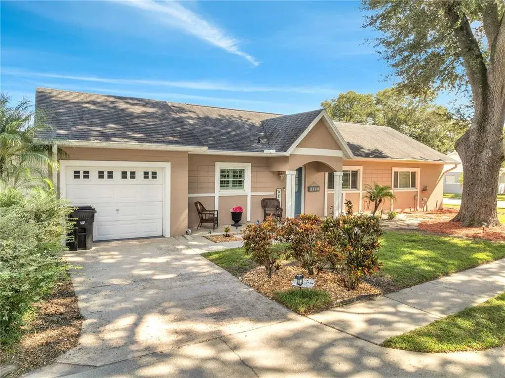8495 Oak Bluff Drive, Orlando, FL, 32827