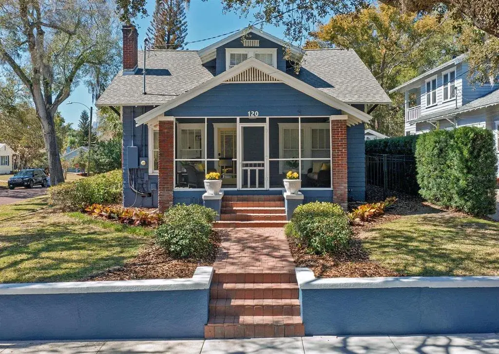 Character & Charm filled Craftsman!