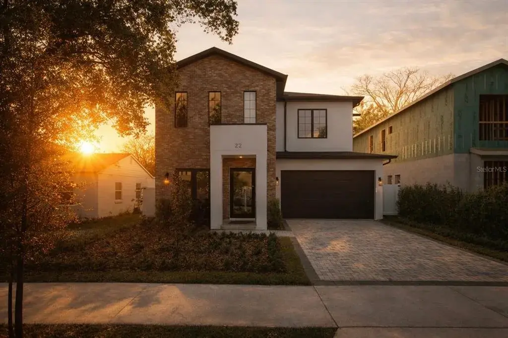 22 E Steele Street, Orlando, FL, 32804