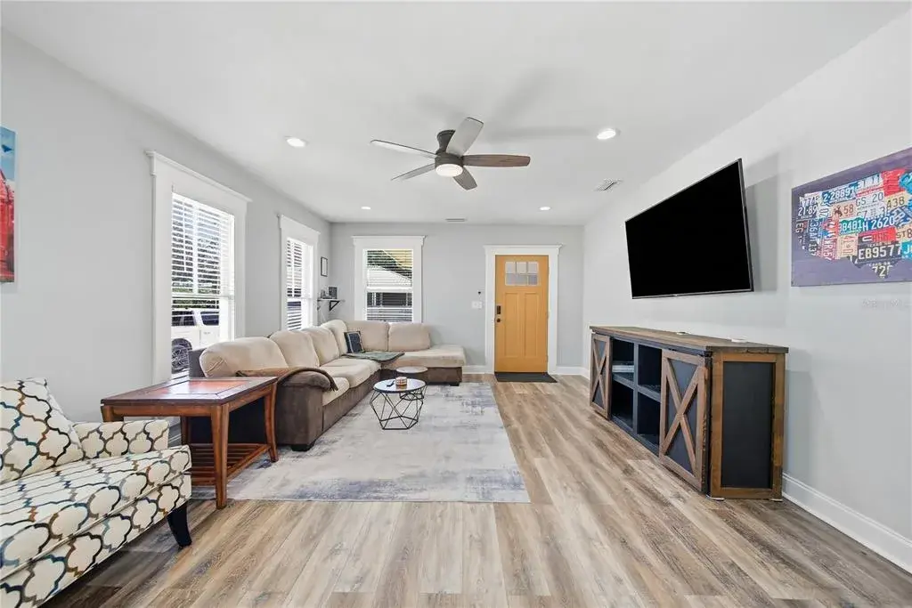 Property for sale at 2910 N OLA AVENUE, TAMPA, FL, 33602