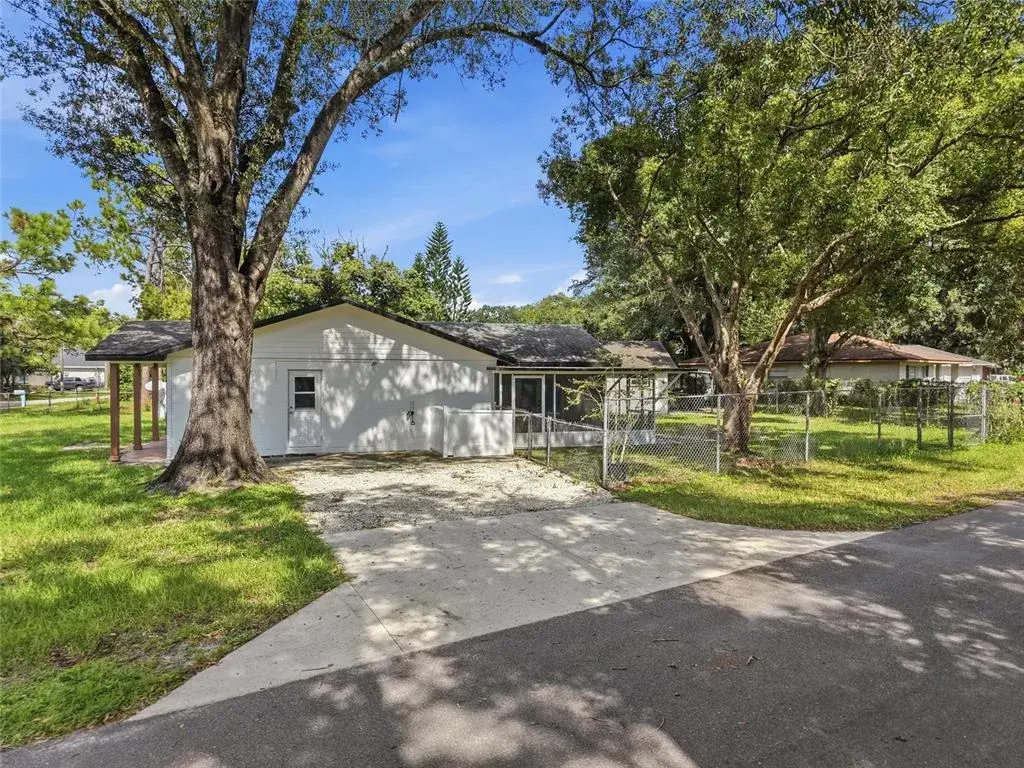 Property for sale at 9401 N ROME CIRCLE, TAMPA, FL, 33612