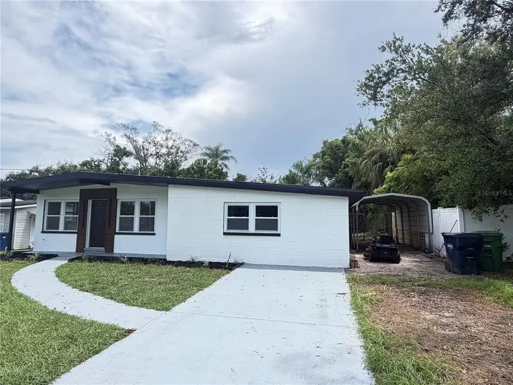 Property for sale at 9505 N WILLOW AVENUE, TAMPA, FL, 33612
