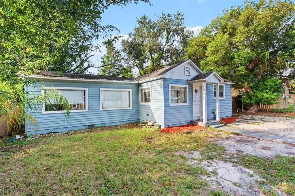 Property for sale at 919 E BOUGAINVILLEA AVE, TAMPA, FL, 33612