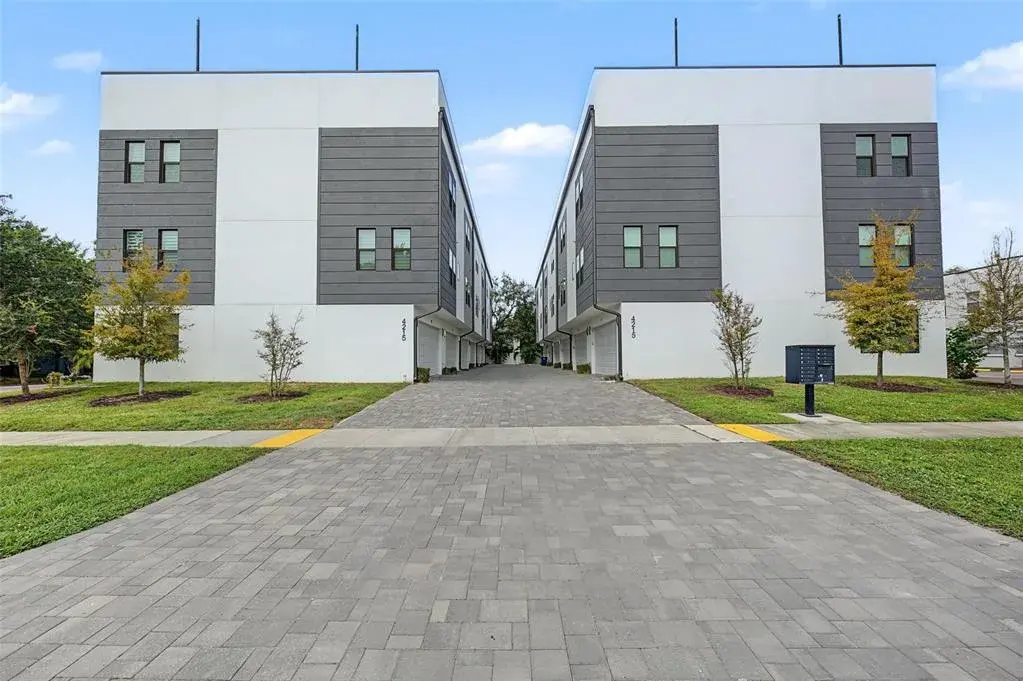 Property for sale at 4215 W NORTH A STREET UNIT 9, TAMPA, FL, 33609