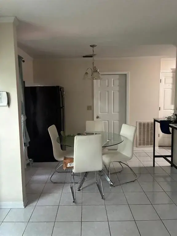 Virtually Staged