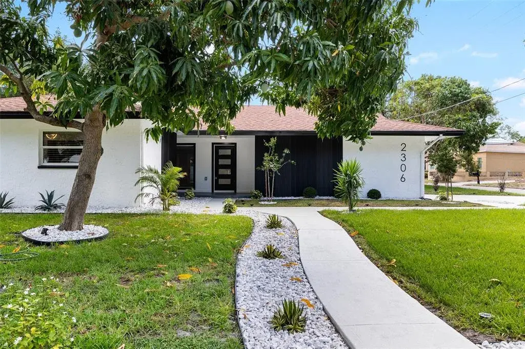 Property for sale at 2306 S SAN JOSE CIRCLE, TAMPA, FL, 33629