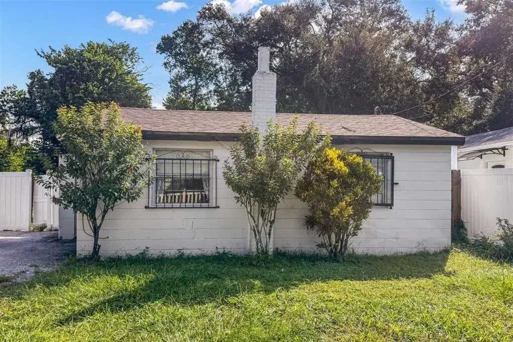 Property for sale at 8307 N HILLSBOROUGH LANE, TAMPA, FL, 33604