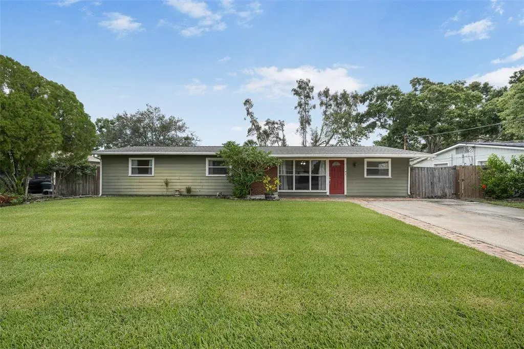 Property for sale at 3705 W TYSON AVENUE, TAMPA, FL, 33611