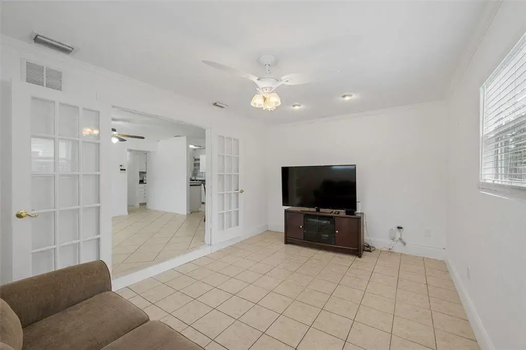 Property for sale at 3705 W TYSON AVENUE, TAMPA, FL, 33611