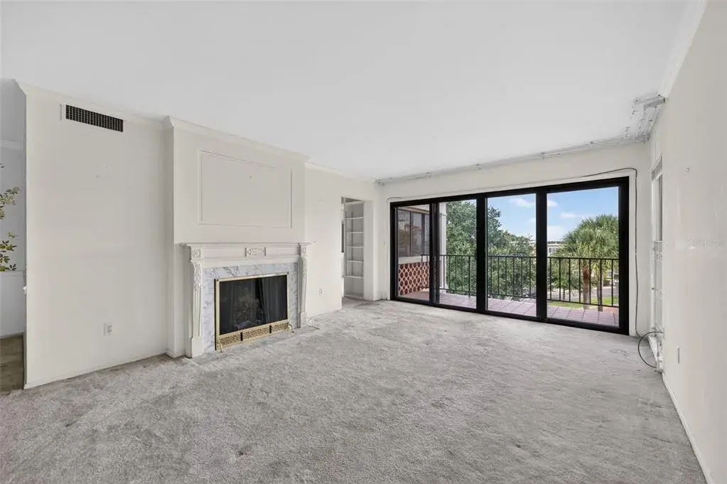 Property for sale at 100 S INTERLACHEN AVENUE UNIT 401, WINTER PARK, FL, 32789