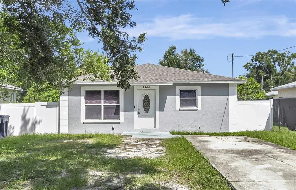 Property for sale at 3908 E HENRY AVENUE, TAMPA, FL, 33610
