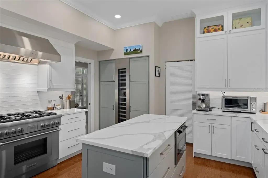 Property for sale at 828 S ROME AVENUE, TAMPA, FL, 33606