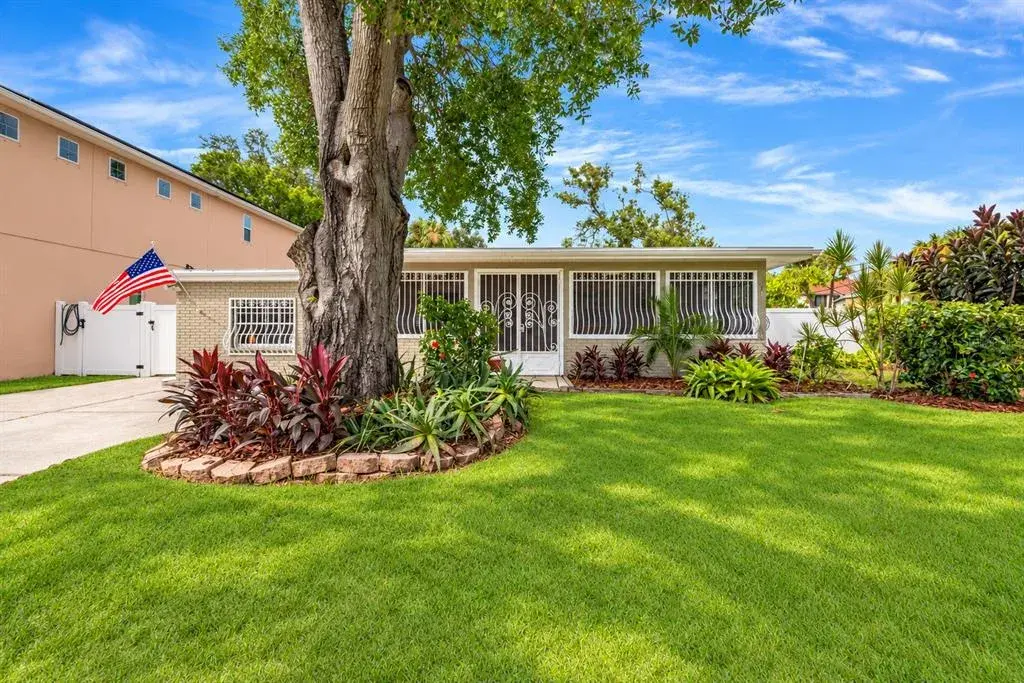 Property for sale at 3501 W PRICE AVENUE, TAMPA, FL, 33611