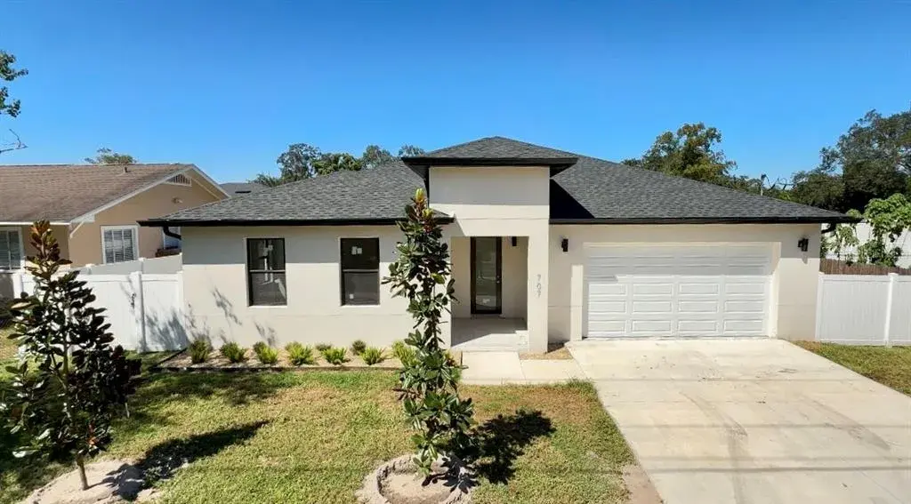 Property for sale at 707 W COUNTRY CLUB DRIVE, TAMPA, FL, 33612