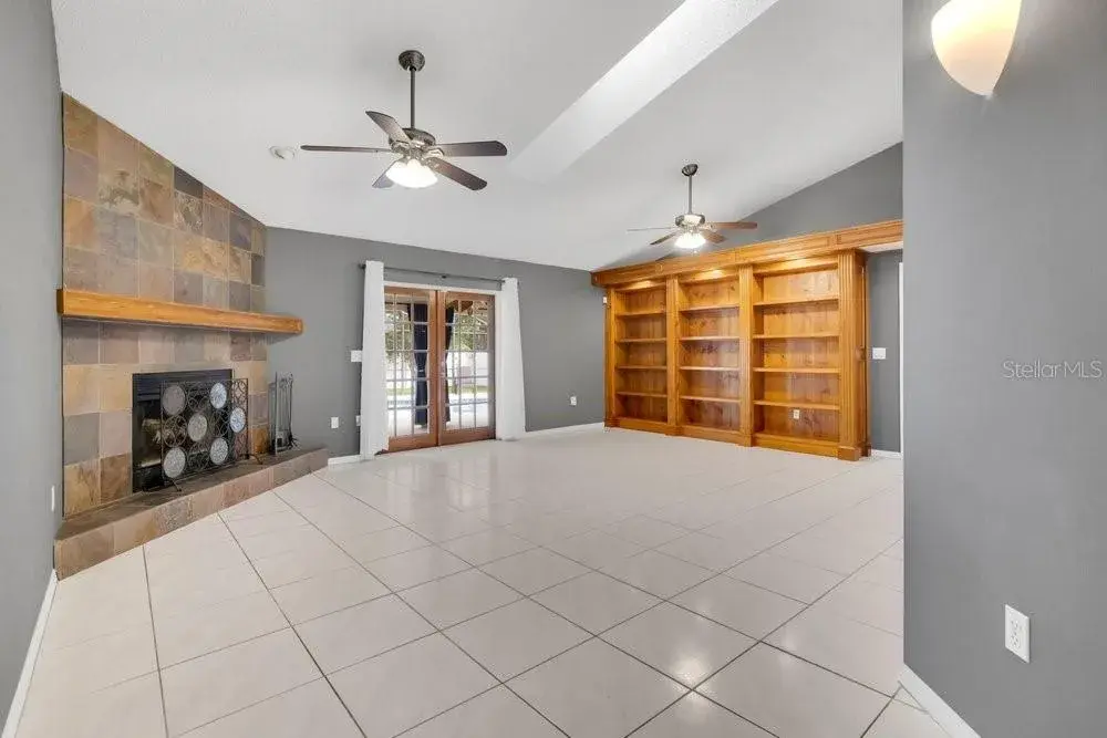 Property for sale at 204 HARBOR DRIVE, WINTER GARDEN, FL, 34787