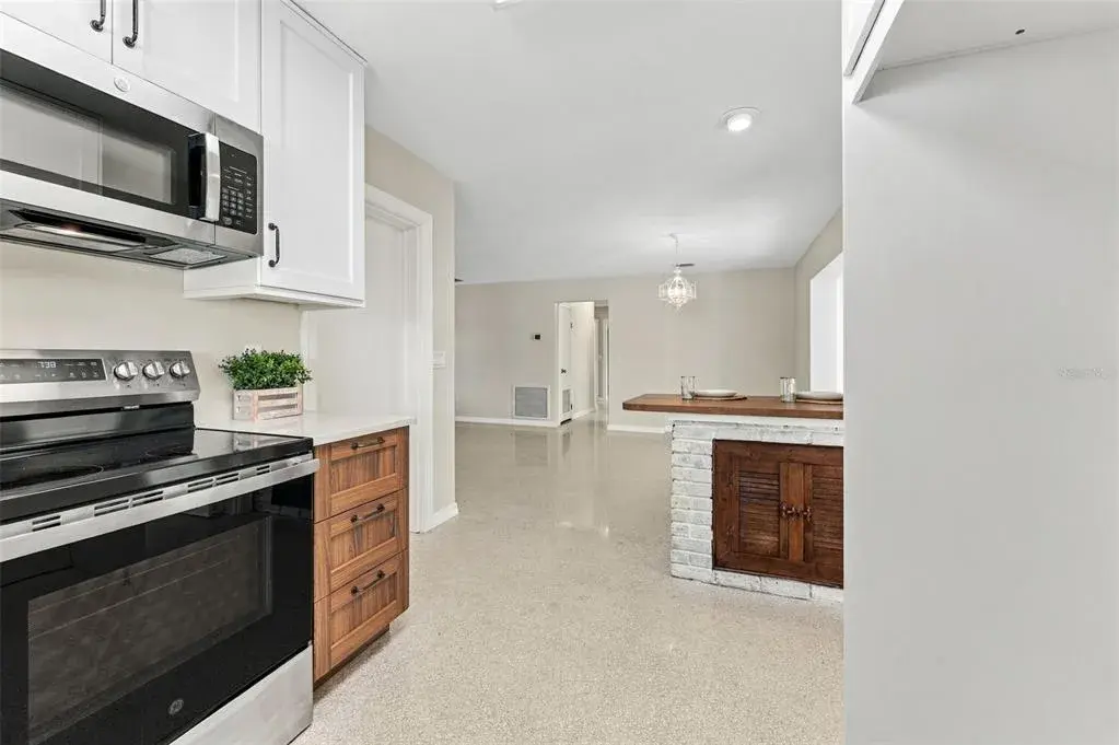 Property for sale at 2116 W MINNEHAHA STREET, TAMPA, FL, 33604