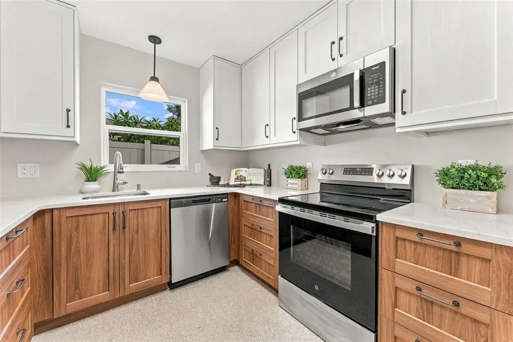 Property for sale at 2116 W MINNEHAHA STREET, TAMPA, FL, 33604