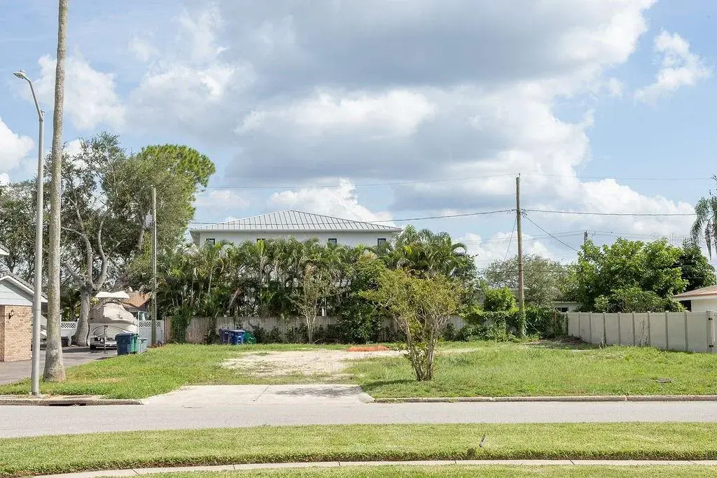 Property for sale at 621 HUDSON AVENUE, TAMPA, FL, 33606