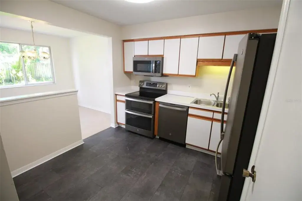 Property for sale at 5301 WHITE CLIFF LANE UNIT 1002, ORLANDO, FL, 32812