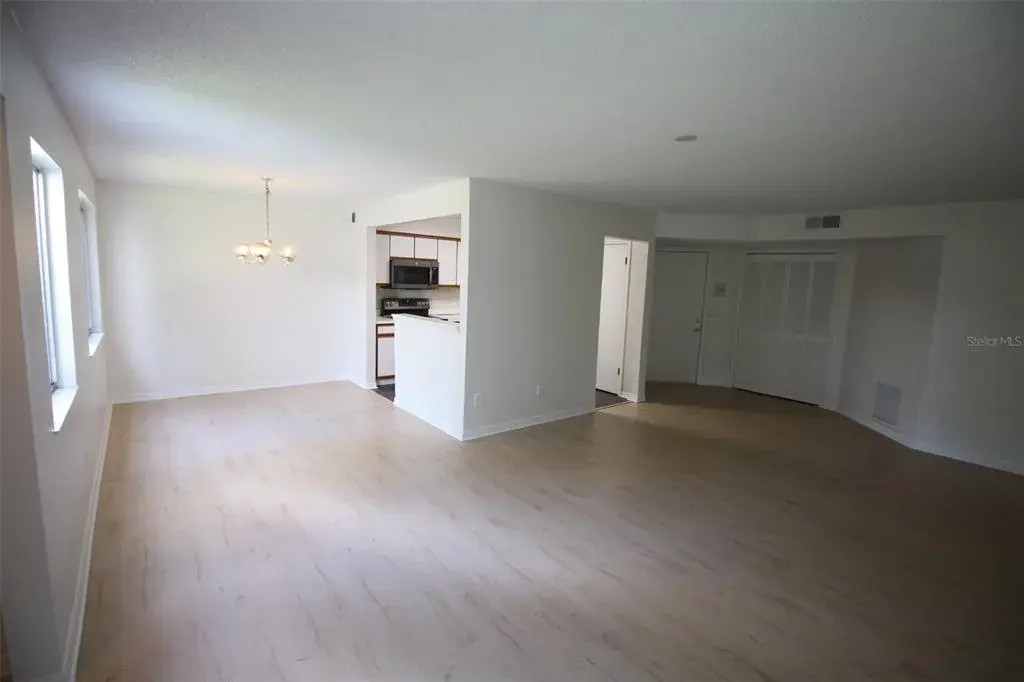 Property for sale at 5301 WHITE CLIFF LANE UNIT 1002, ORLANDO, FL, 32812