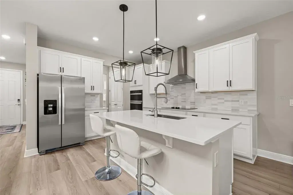 Gourmet kitchen