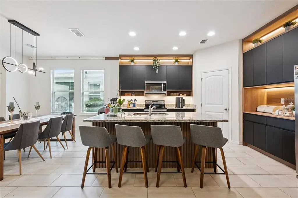 Property for sale at 17070 WATER SPRING BOULEVARD, WINTER GARDEN, FL, 34787