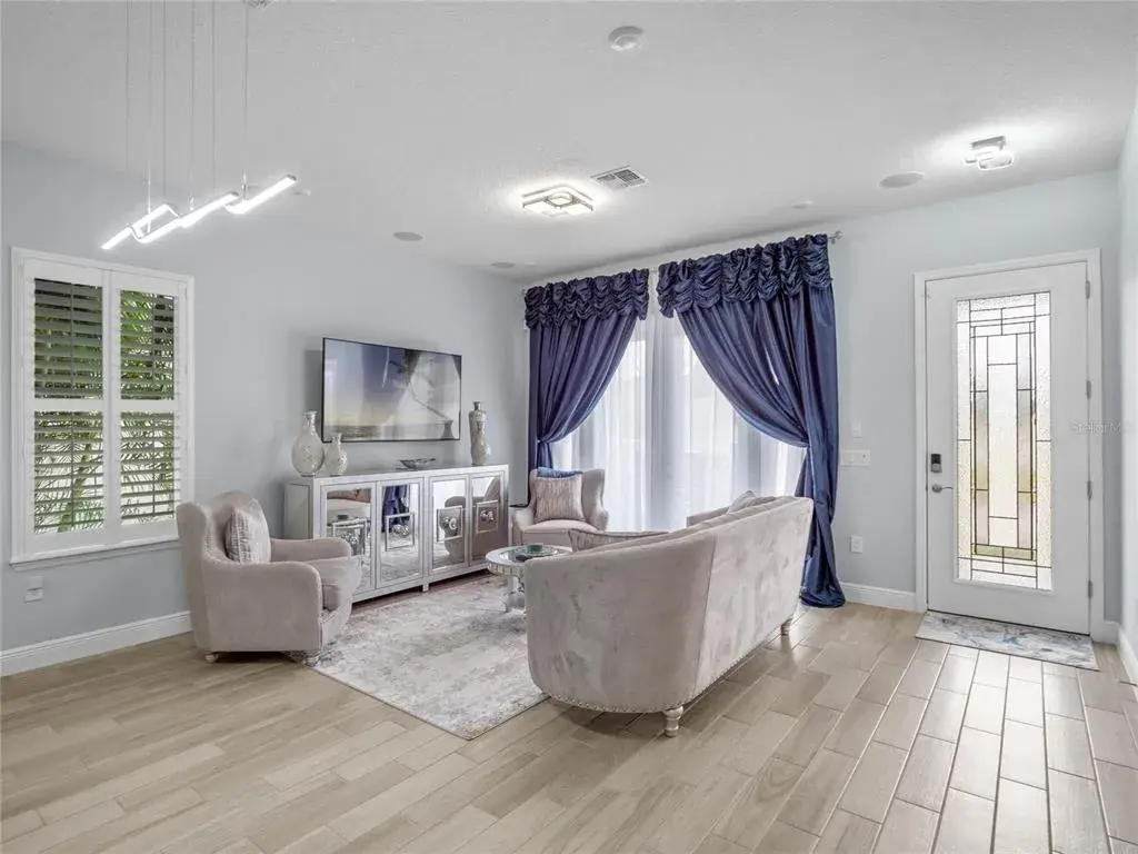 Property for sale at 9918 PALLIDA HICKORY WAY, WINTER GARDEN, FL, 34787