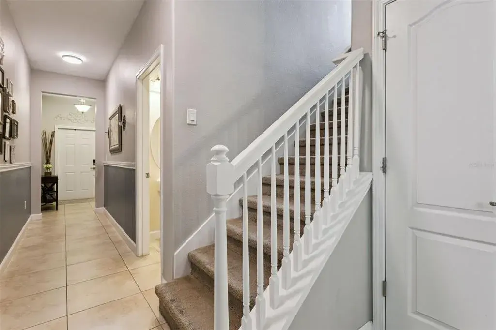 Foyer & Staircase