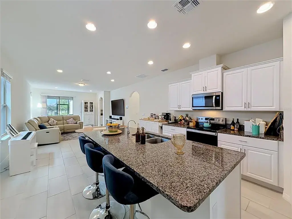 Property for sale at 11117 BOSTWICK ALLEY, WINTER GARDEN, FL, 34787