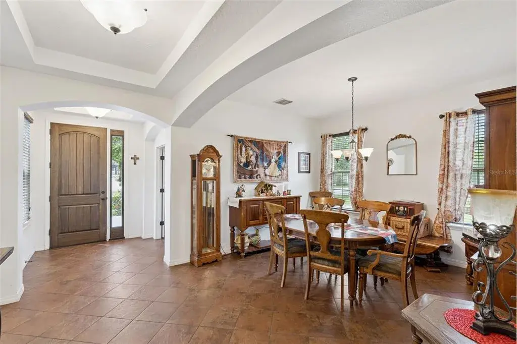 Entry way