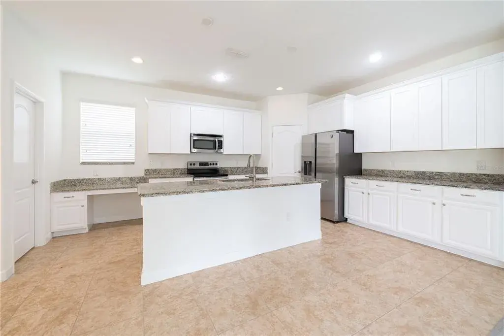 Property for sale at 15663 SIGNATURE DRIVE, WINTER GARDEN, FL, 34787