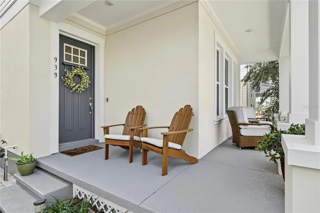 Property for sale at 939 KYLEE ALLEY, WINTER GARDEN, FL, 34787