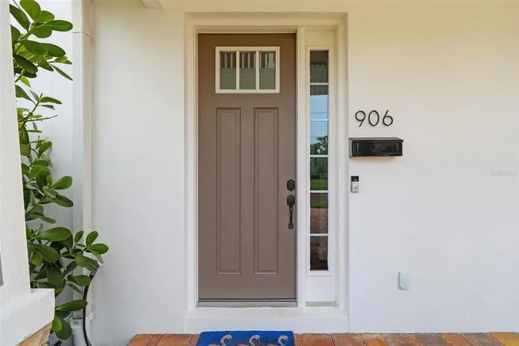 Property for sale at 906 W PENINSULAR STREET, TAMPA, FL, 33603
