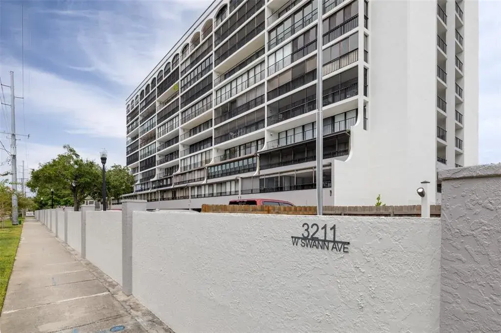 Property for sale at 3211 W SWANN AVENUE UNIT 410, TAMPA, FL, 33609