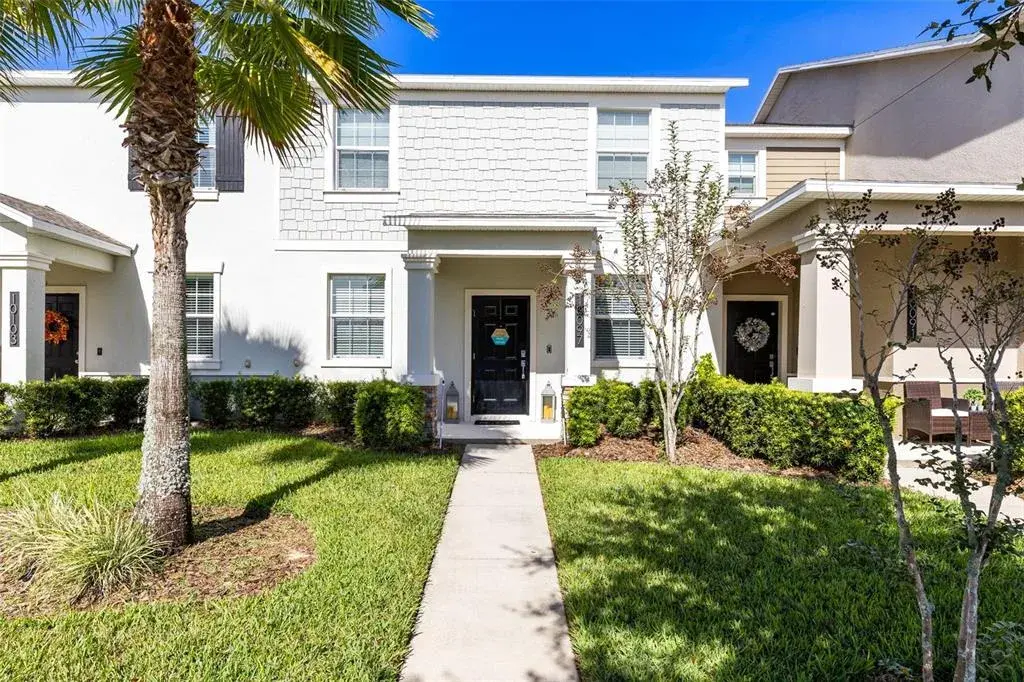 Welcome to 19007 Memoir Avenue!