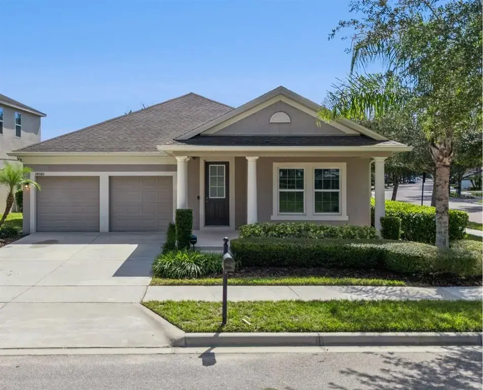 Beautiful 4 Bedroom Single Story Home