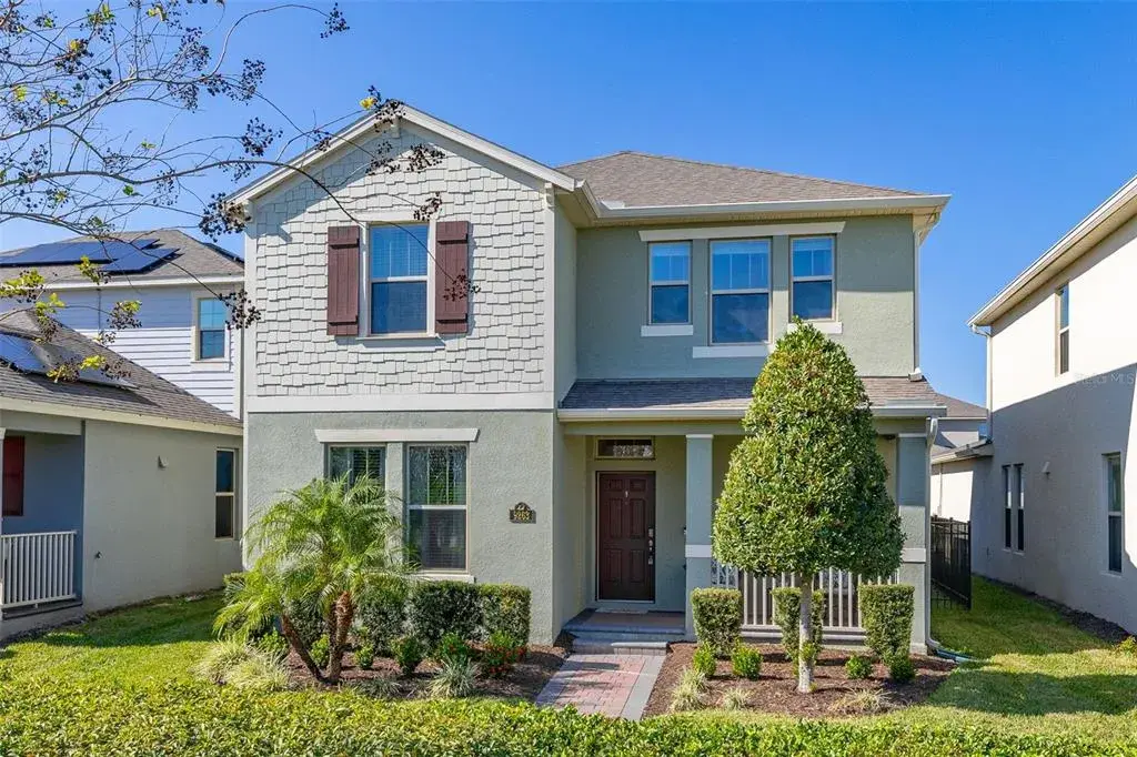4/3.5 fenced with 2 car garage and green space