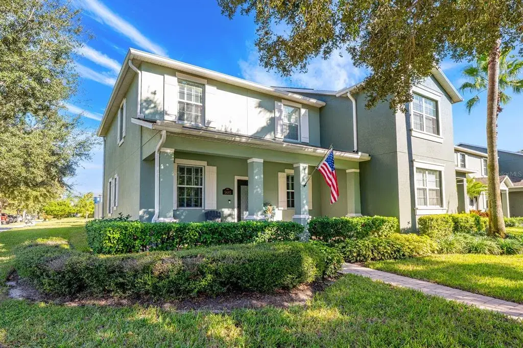 Welcome to this newly UPDATED and uniquely UPGRADED 3-bedroom, 2.5-bath END-UNIT townhome in the highly sought-after New Independence/Signature Lakes community of Winter Garden, where thoughtful improvements, stylish finishes, and an unbeatable location come together to say WELCOME HOME!