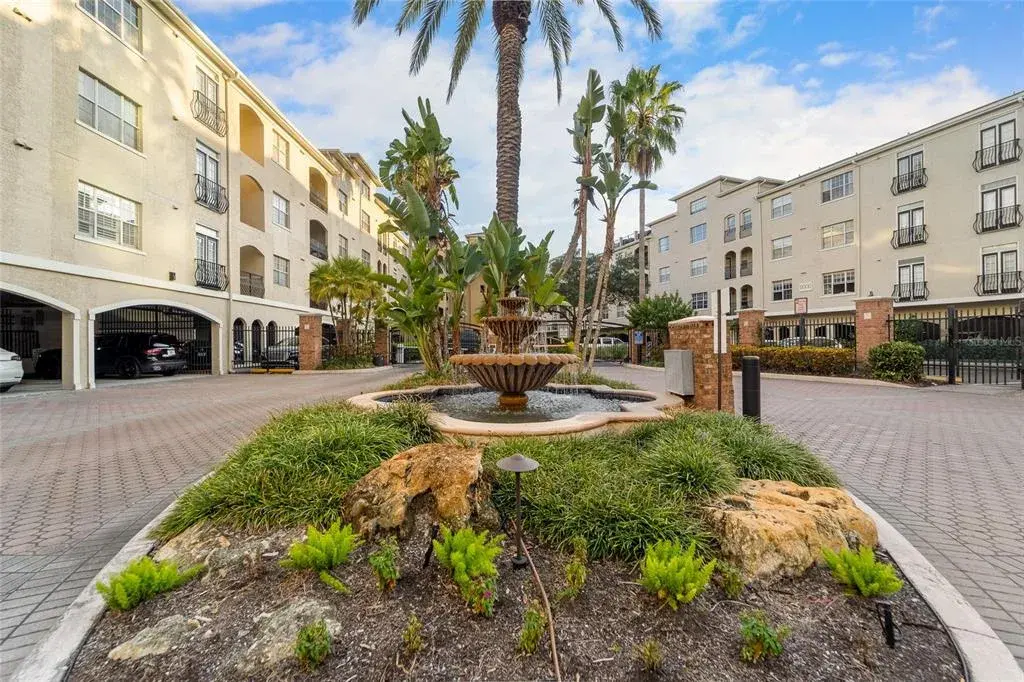 Property for sale at 501 KNIGHTS RUN AVENUE UNIT 2324, TAMPA, FL, 33602