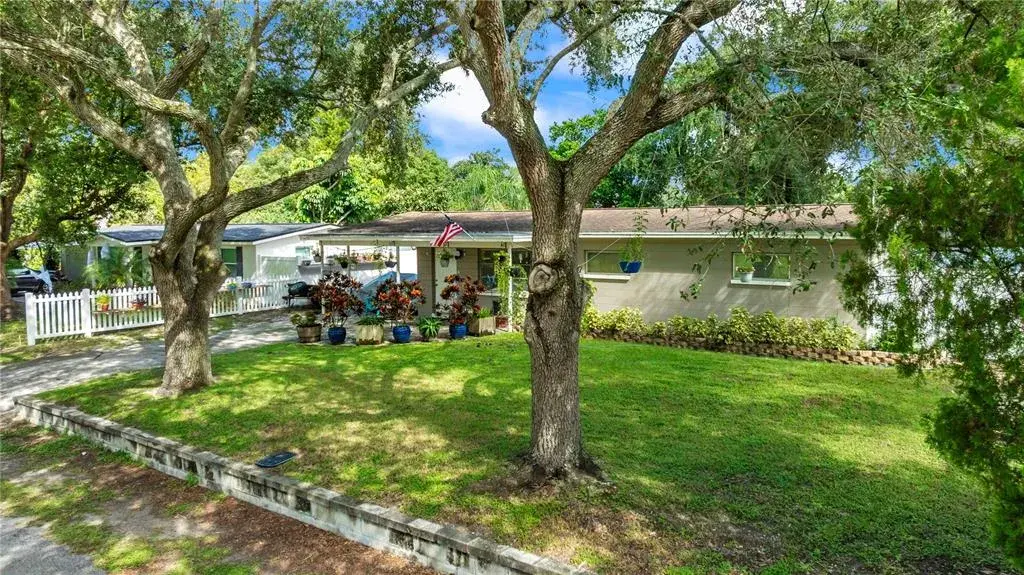 Property for sale at 1104 E LAMBRIGHT ST, TAMPA, FL, 33604