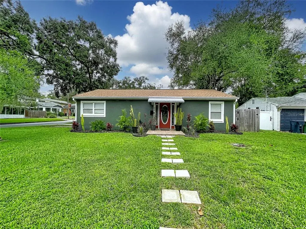 Property for sale at 611 W HENRY AVENUE, TAMPA, FL, 33604