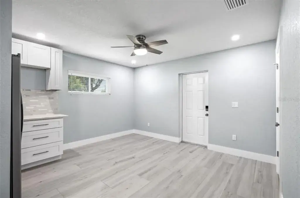 Property for sale at 817 W BOUGAINVILLEA AVENUE, TAMPA, FL, 33612