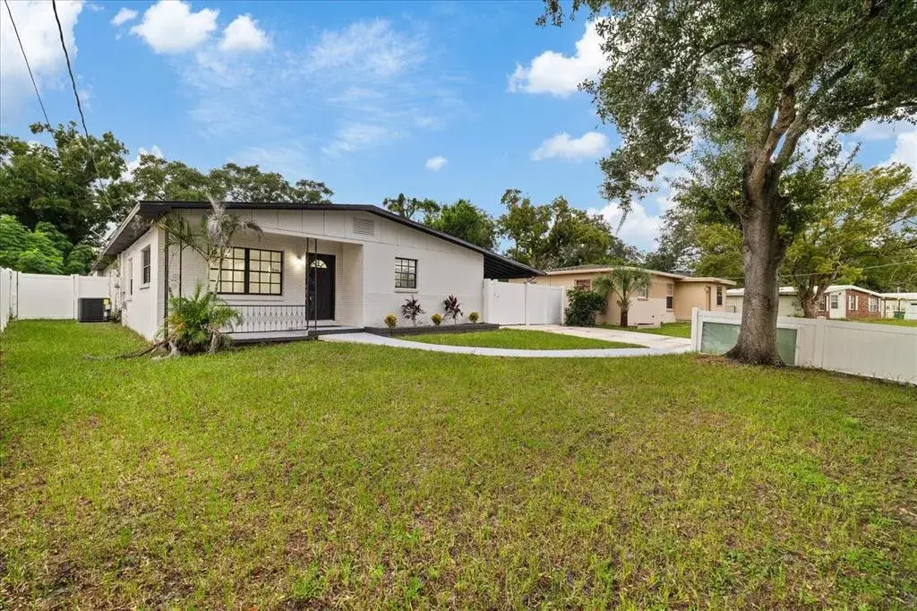Property for sale at 9410 N VALLE DRIVE, TAMPA, FL, 33612