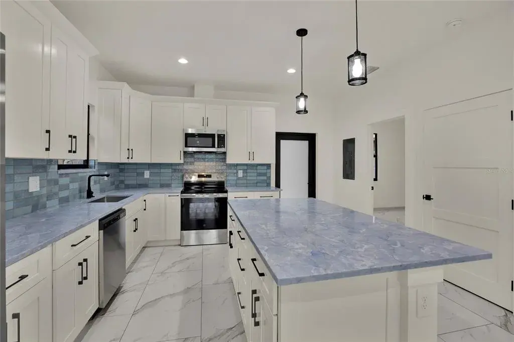 Property for sale at 2725 W GREEN STREET, TAMPA, FL, 33607