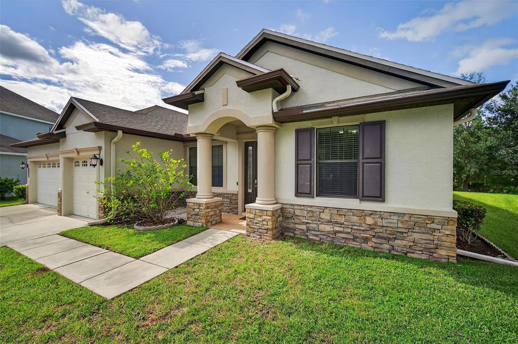 7945 Hampton Lake Drive, Tampa, FL, 33647