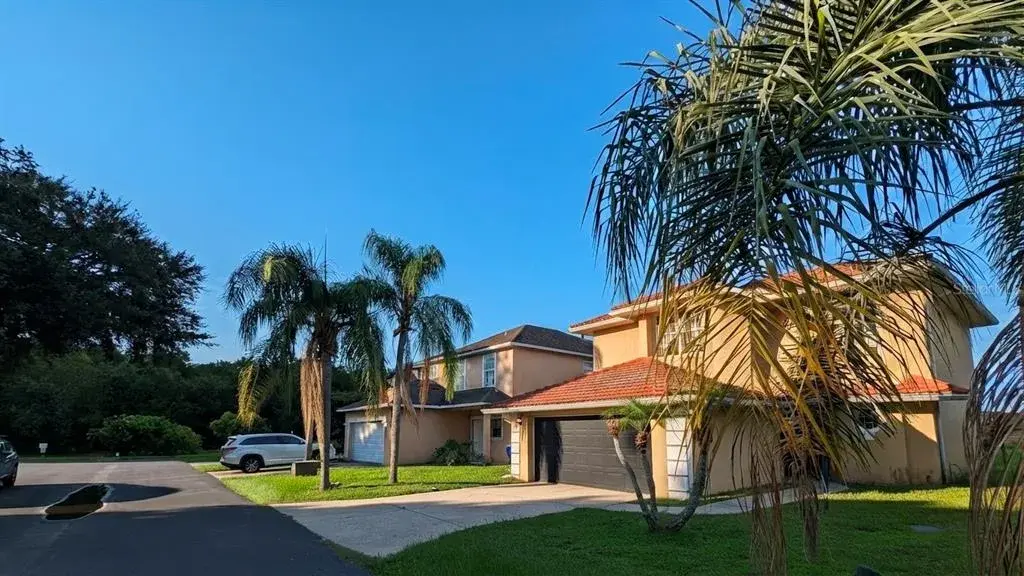 Property for sale at 423 WATERFORD WAY, KISSIMMEE, FL, 34746