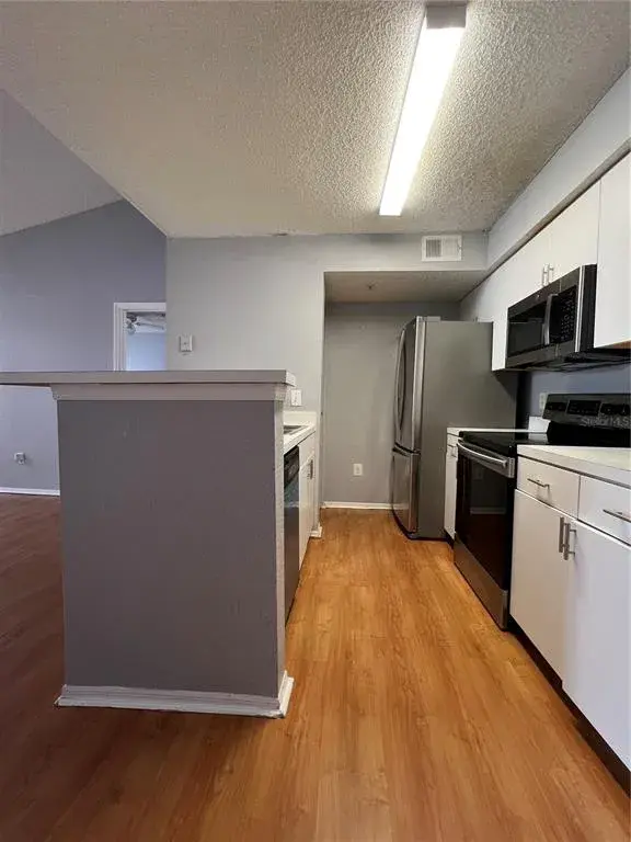 Property for sale at 2202 KEY WEST COURT UNIT 633, KISSIMMEE, FL, 34741