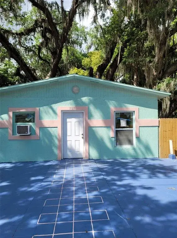 Property for sale at 107 E CYPRESS STREET, KISSIMMEE, FL, 34744