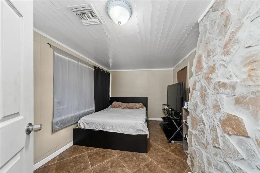 Property for sale at 518 TOHOPEKALIGA AVENUE, KISSIMMEE, FL, 34744
