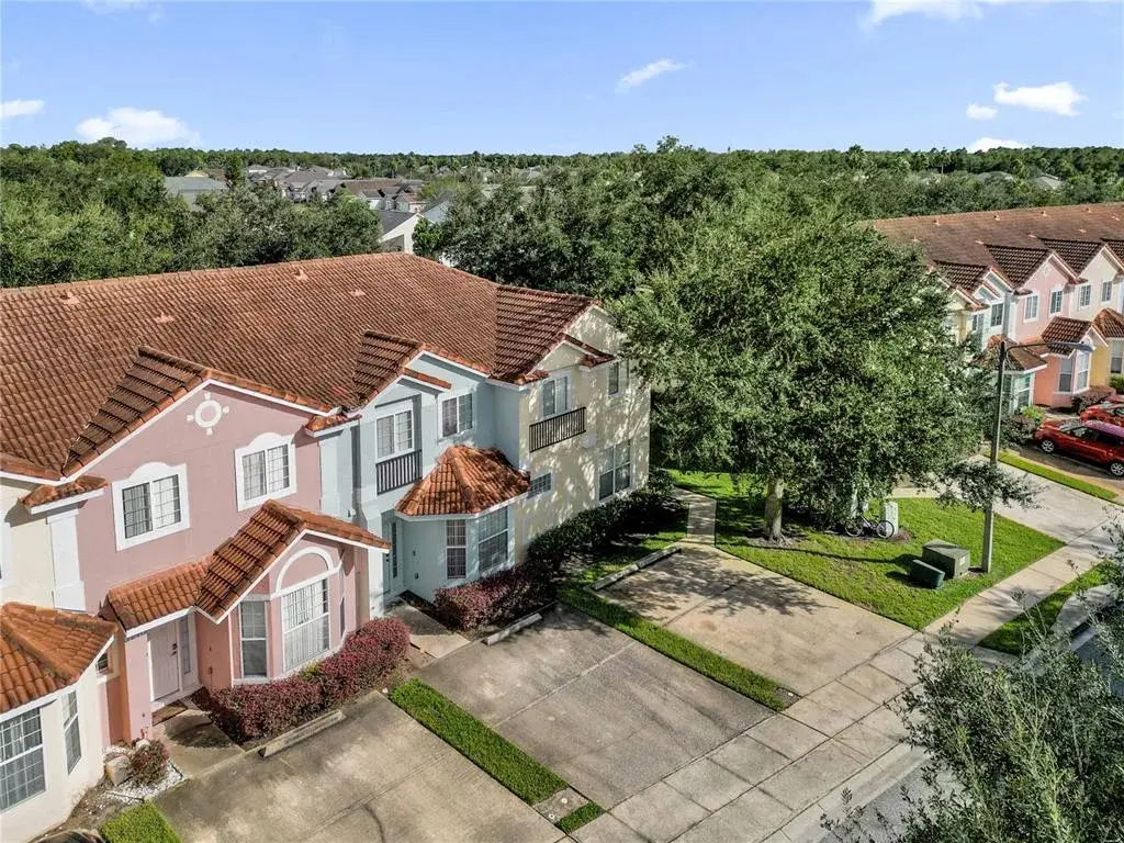 Property for sale at 1266 S BEACH CIRCLE, KISSIMMEE, FL, 34746